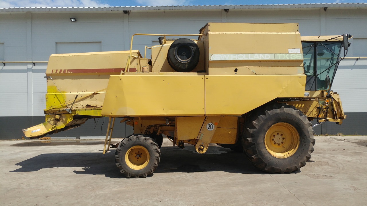 Зернозбиральний комбайн New Holland TX36 - 04 - Annaland.com.ua.jpg Продаж бу сг техніки з Нідерландів